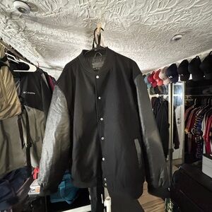 Men’s vintage brand varsity jacket euc